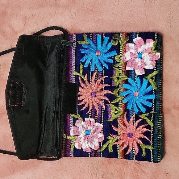 Embroidered Purse from Mexico - Picture 4 of 4